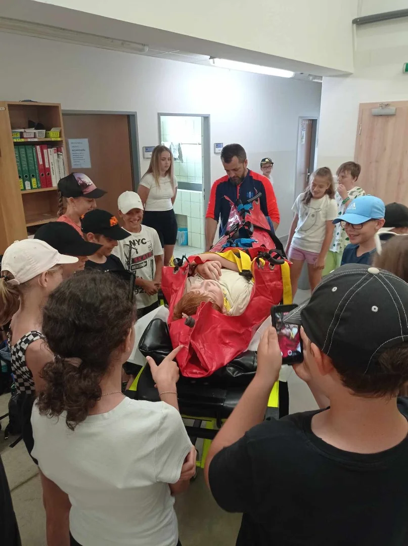 Exkurze páťáků na zdravotní záchranné službě v Uherském Brodě